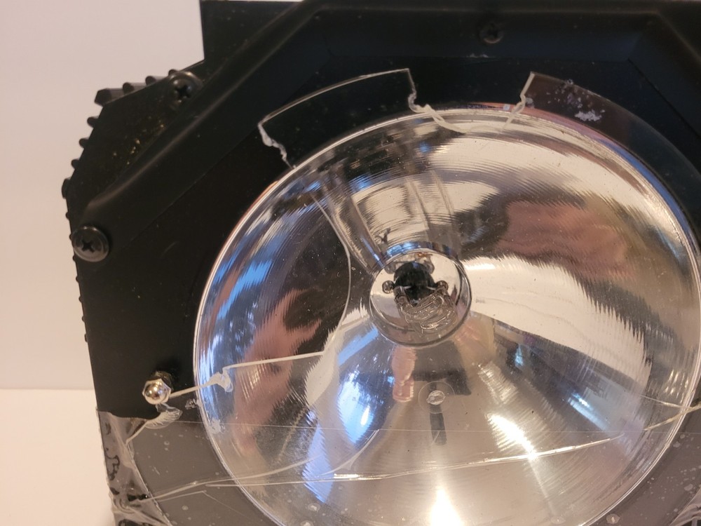 Lyte Quest Strobe Light w/ 17 Filters