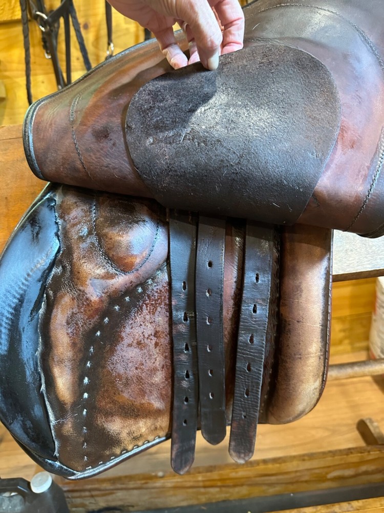 Stubben Two-Tone Imperator Saddle 17.5"