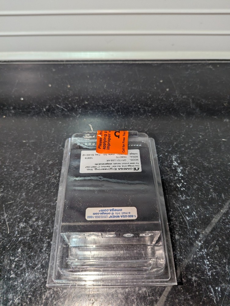 Omega DPi1701-USB-AR Graphic Display Panel Meter Data Logger Temp Process NIB