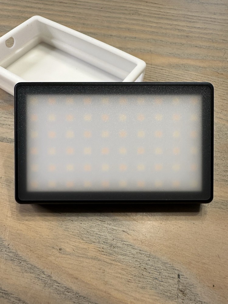 Lume Cube LC-PANELMINI1 5W Bicolor Panel Mini LED - USB C Mini Light Panel