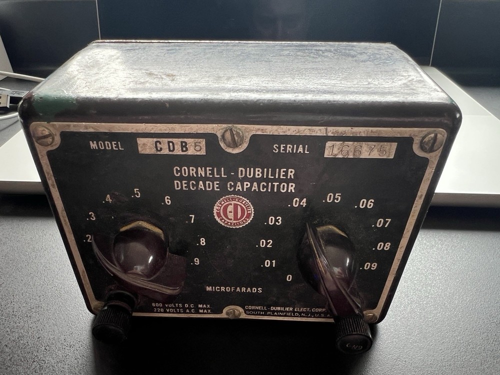 Bakelite Vintage CDE Cornell Dubilier Electronics CDB-5 Decade Capacitor