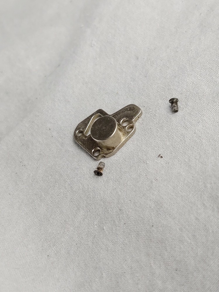 Olympus OM1 Tripod Socket (JYP37)