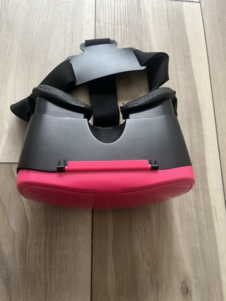 VR Onn Virtual Reality Smartphone Headset Pink