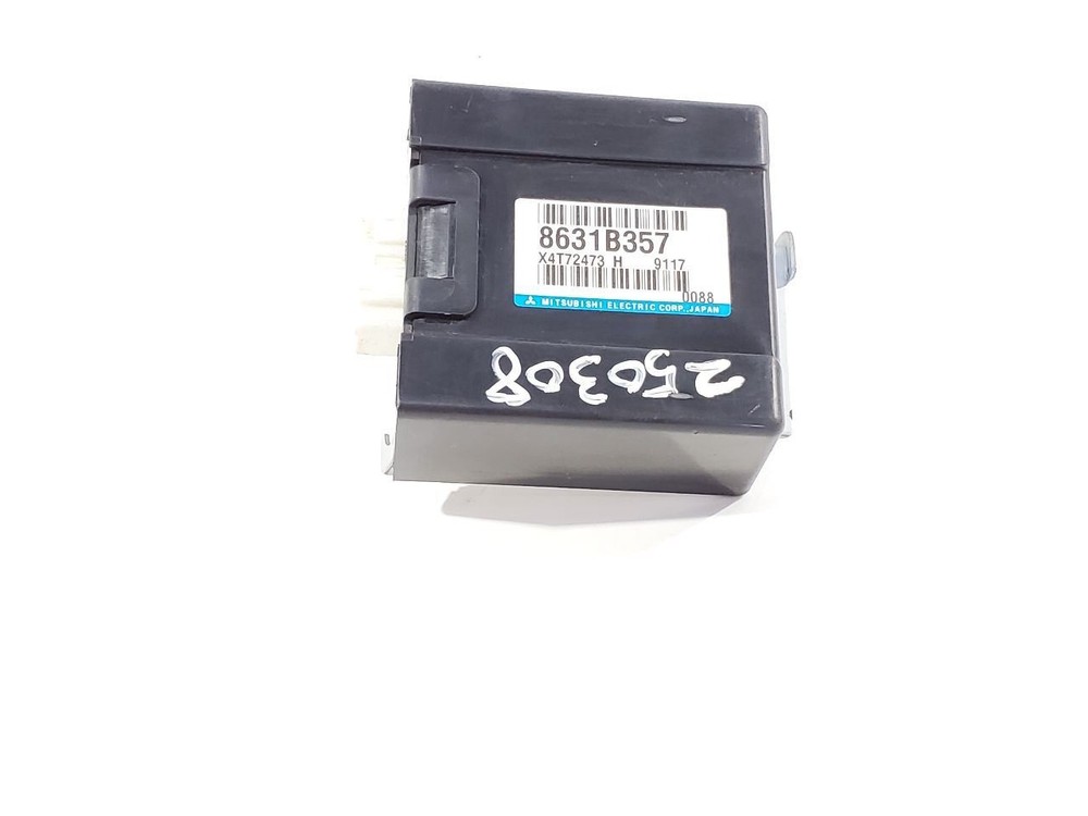 2018 2019 2020 Mitsubishi Eclipse Cross OEM Transfer Case Control 8631b357