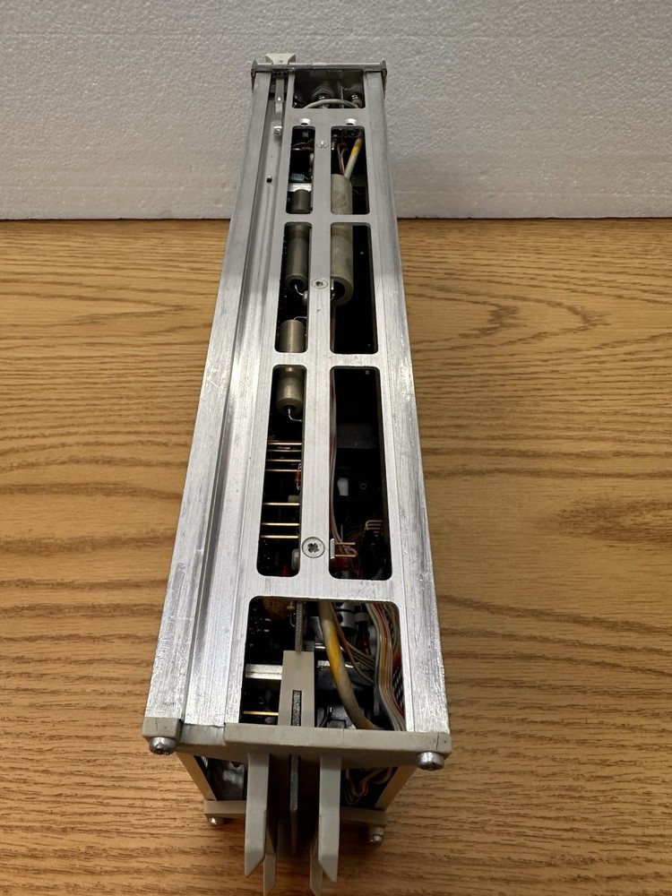 TEKTRONIX model 7B53A Dual Time Base Main Triggering Amplifier Module