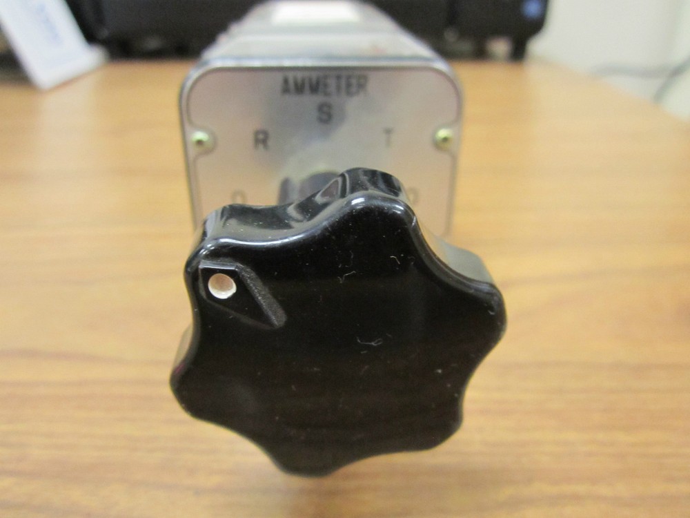 FUJI SELECTOR SWITCH FOR AMMETER BH-C5E -USED-