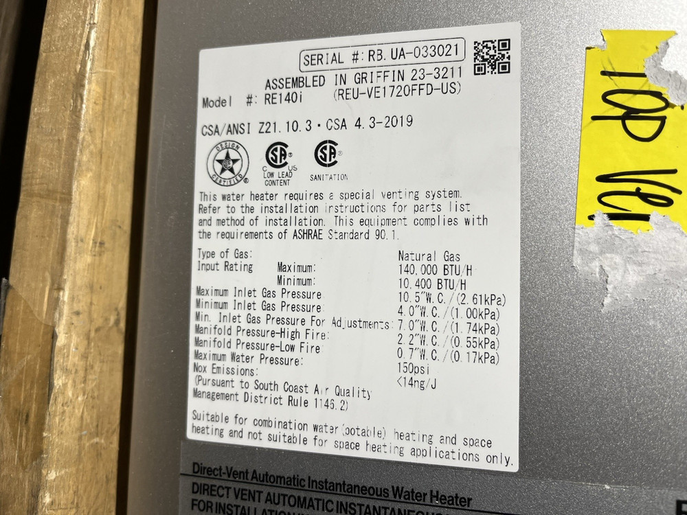 Rinnai RE140iN Indoor Tankless Water Heater 140k BTU Natural Gas (C-14 #1807)