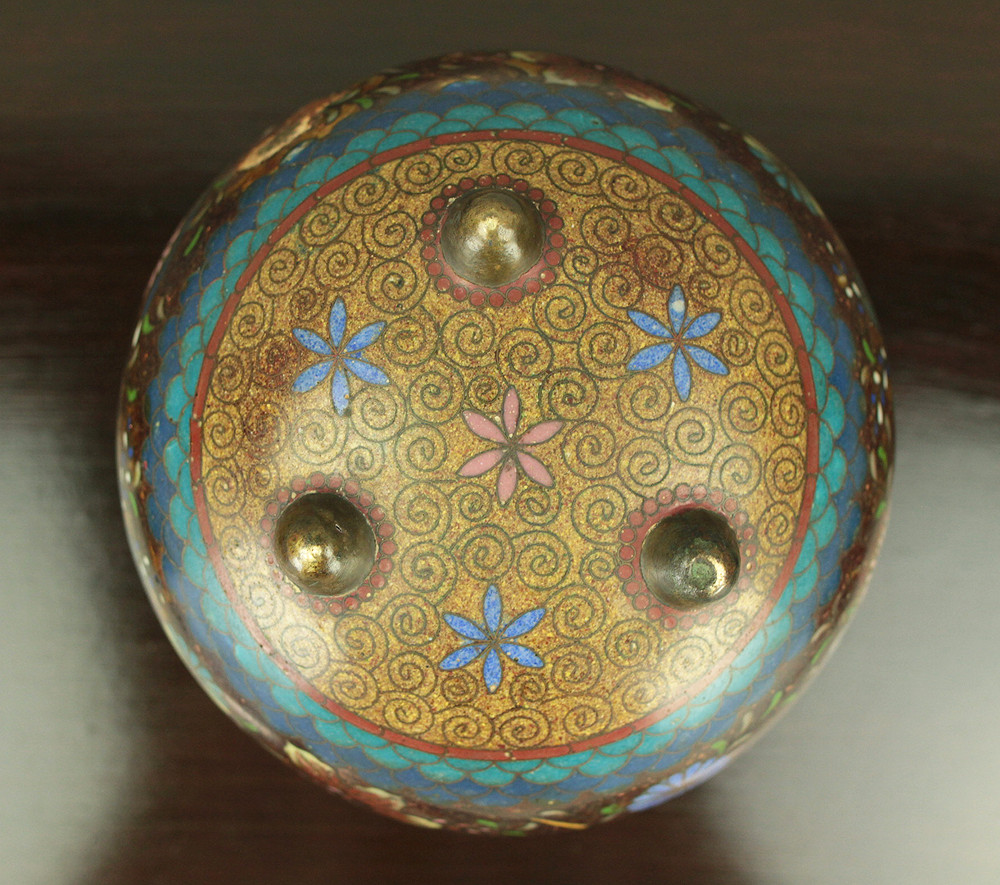Cloisonne Phoenix and Chrysanthemum Pattern Three-legged Censer Incense Burner