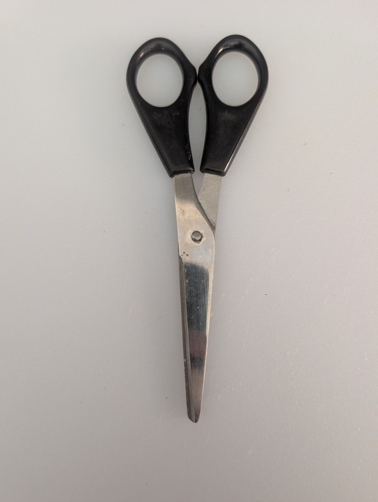 Scissors lot of 6