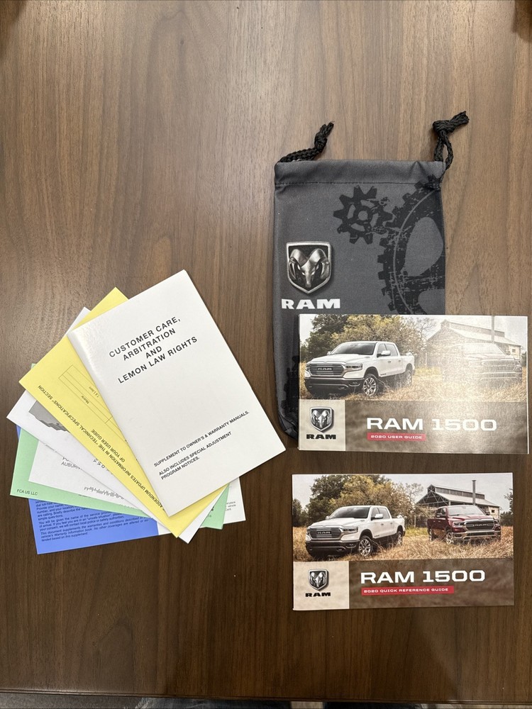 2020 Ram 1500 Users guide Glove box Manual