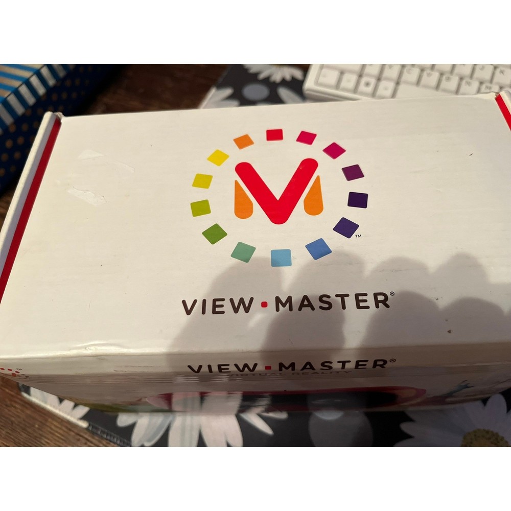 View Master Virtual Reality Starter Pack VR Headset Viewer Wildlife Experience