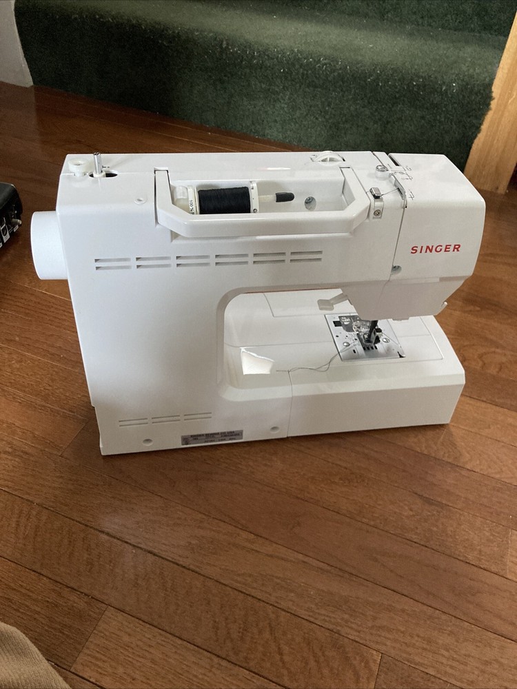 SINGER Confidence 7465 Sewing Machine Works READ