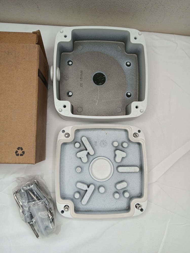 Honeywell HBS2-BB Back Box Bullet Mount