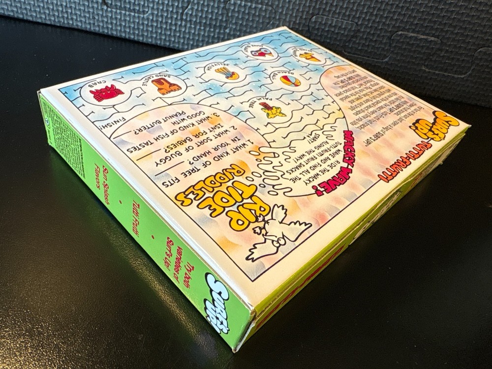 Surfs Up fruit snacks - Empty custom design display box