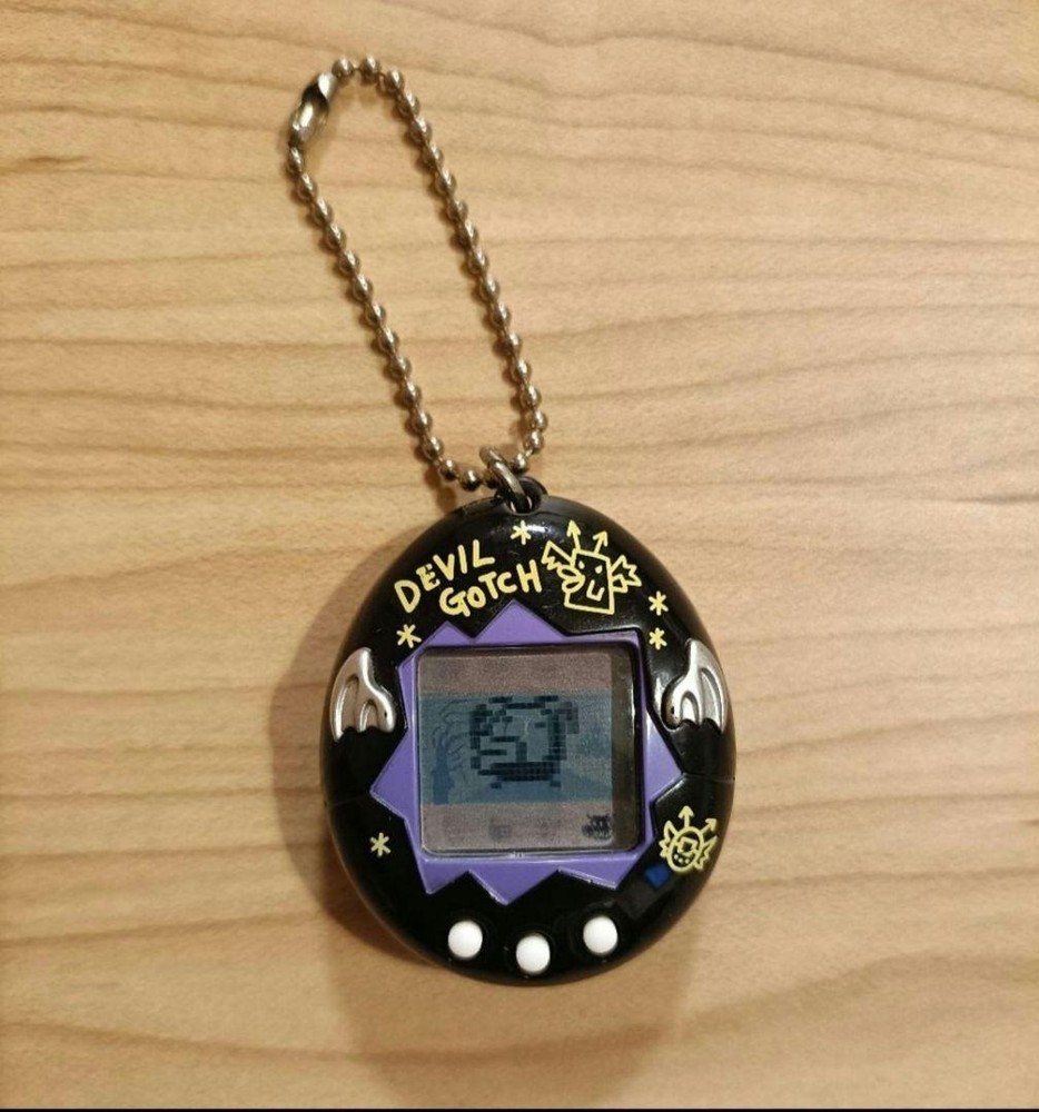 Bandai Deviltchi Devilgotchi Devil Tamagotchi Virtual Pet Black 1998 TMGC