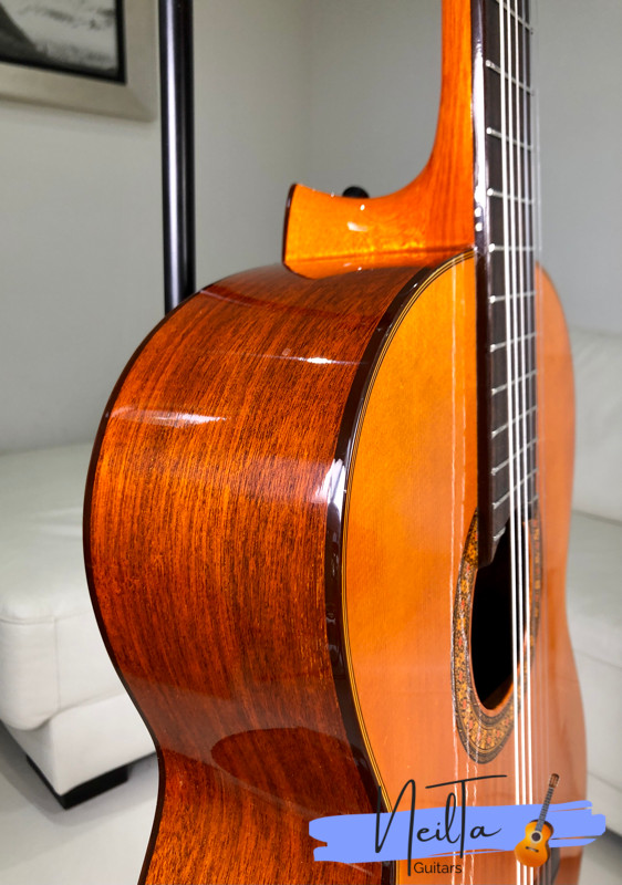 MORRIS M-15 CLASSICAL GUITAR 1970