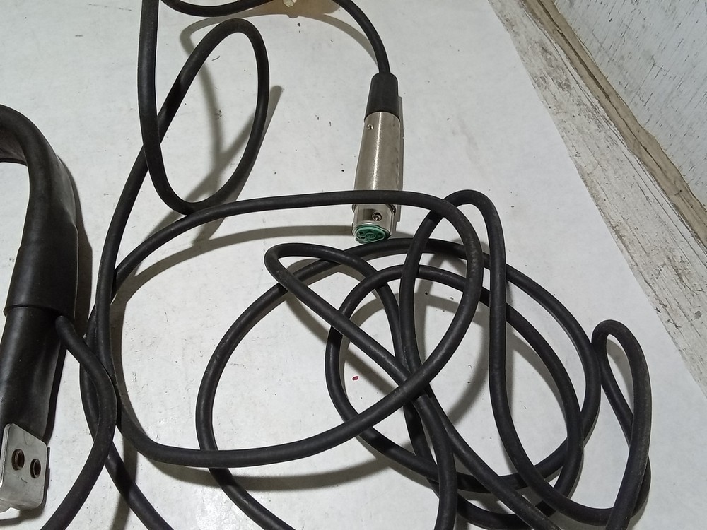 8100 CURRENT ANALYZER (N11C)