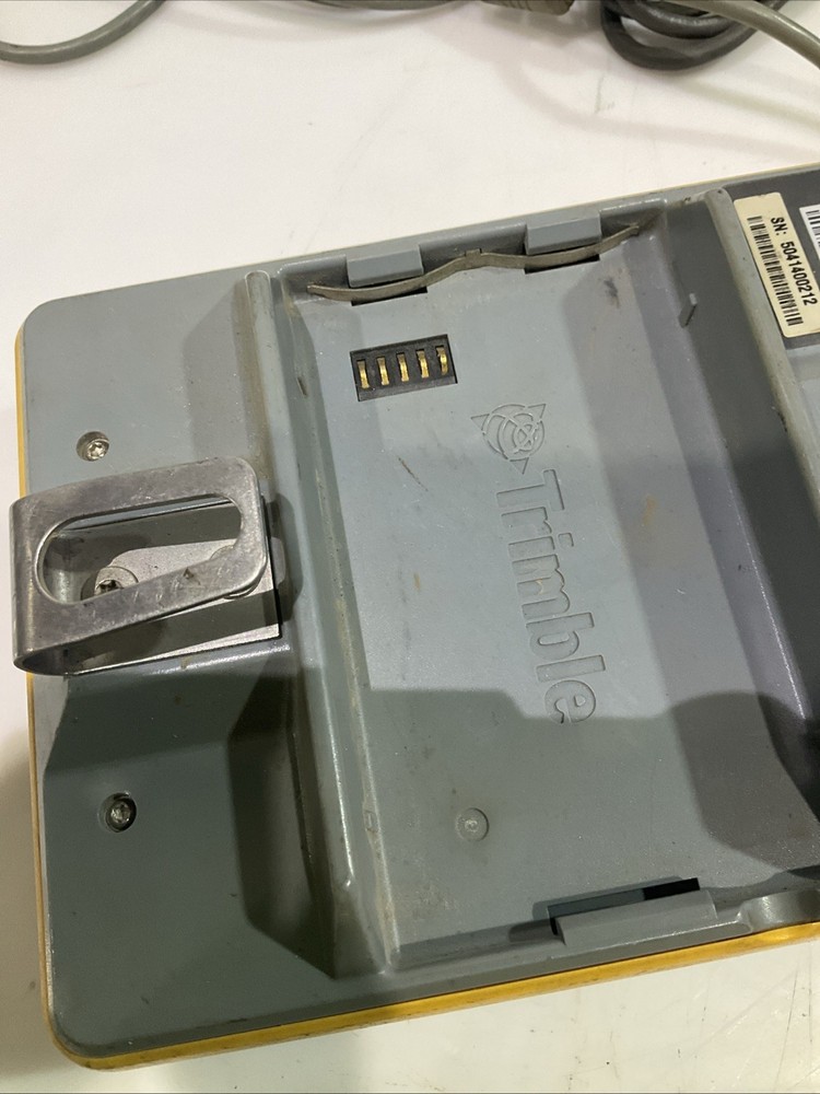 TRIMBLE 59369-00 MULTI BATTERY ADAPTOR T2M