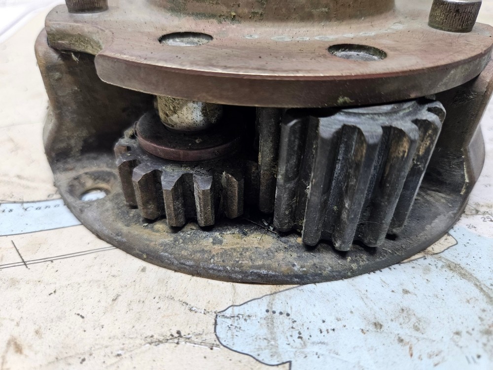 Barlow 25 Self Tailing 2 Speed Winch Aluminum