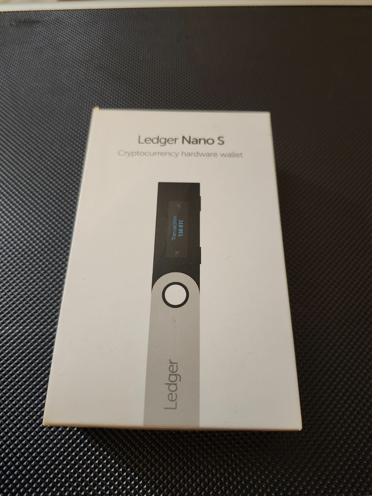 Ledger Nano S Cryptocurrency Bitcoin Hardware Wallet - New, Never used