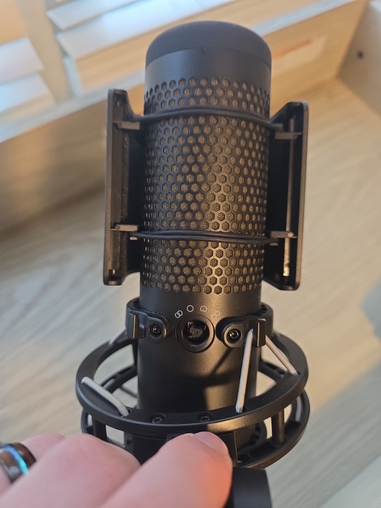 Hyper x QuadCast USB Microphone for Gaming and Streaming