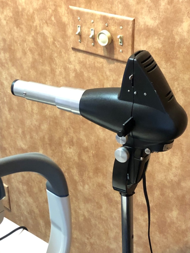 Reichert Chart Projector with stand