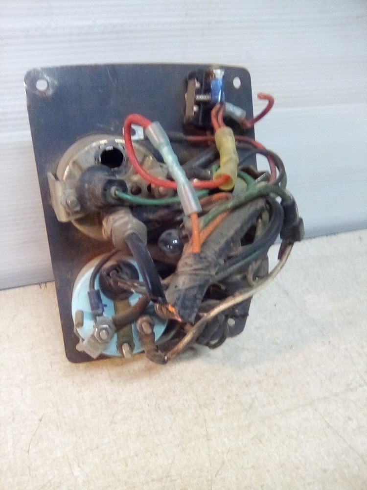 Mack RD600 Dashboard Gauge Cluster