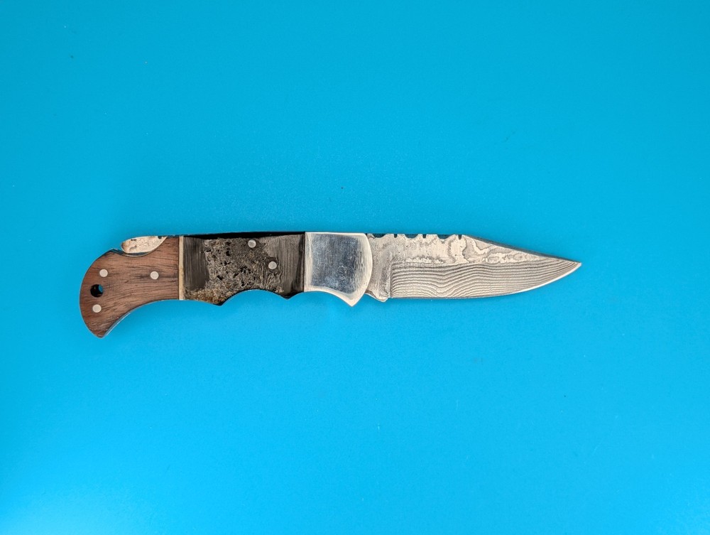 Zelus Damascus Blade Plain Edge Lockback Knife! With Leather Sheath!