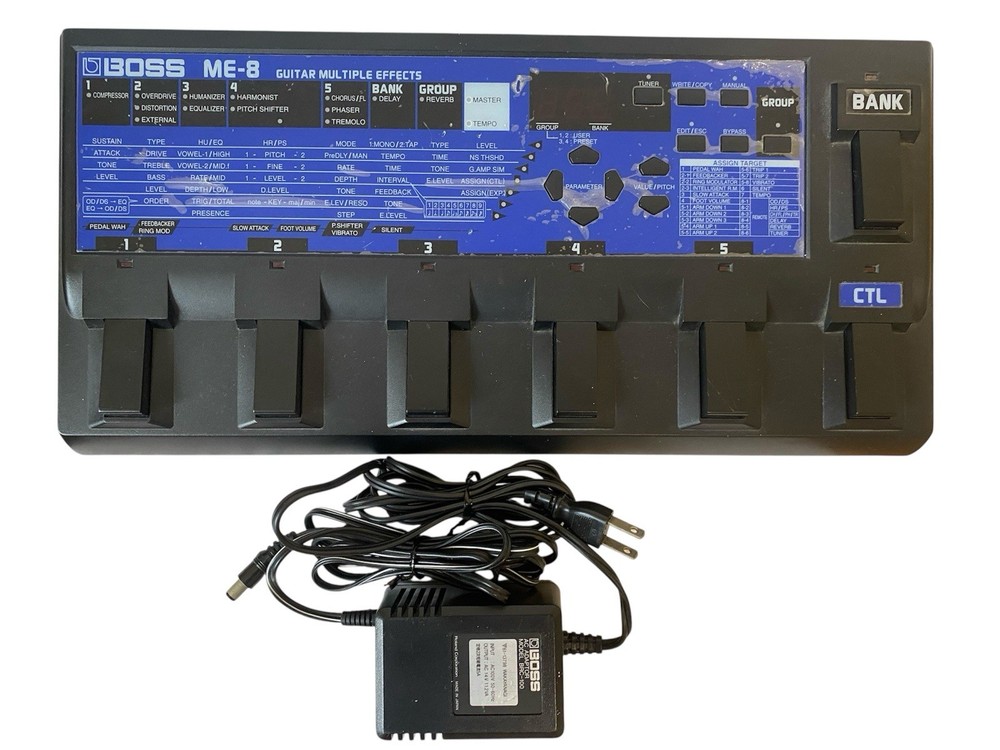 BOSS ME-8 Guitar Multiple Effects Distortion Chorus Effects Unit w/ AC Adapter