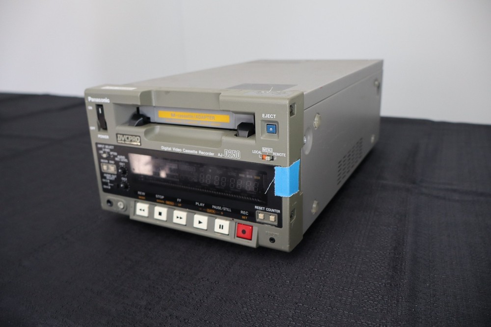 Panasonic AJ-pCD30 P2