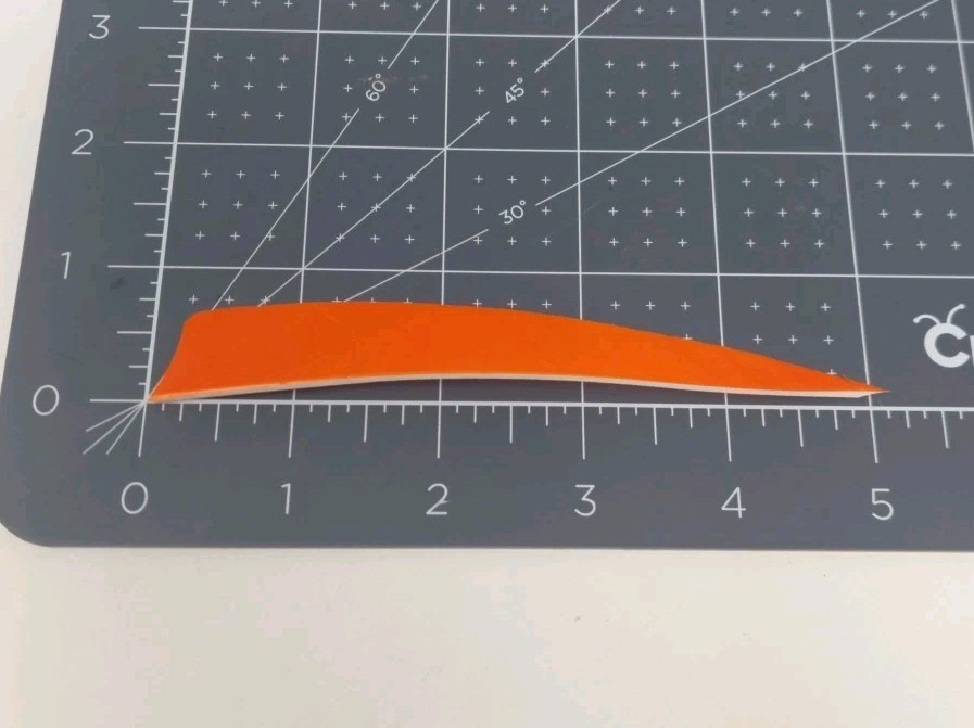 100pk Bullseye Archery Feathers 5" Right Wing: Shield Solid Hunter Orange