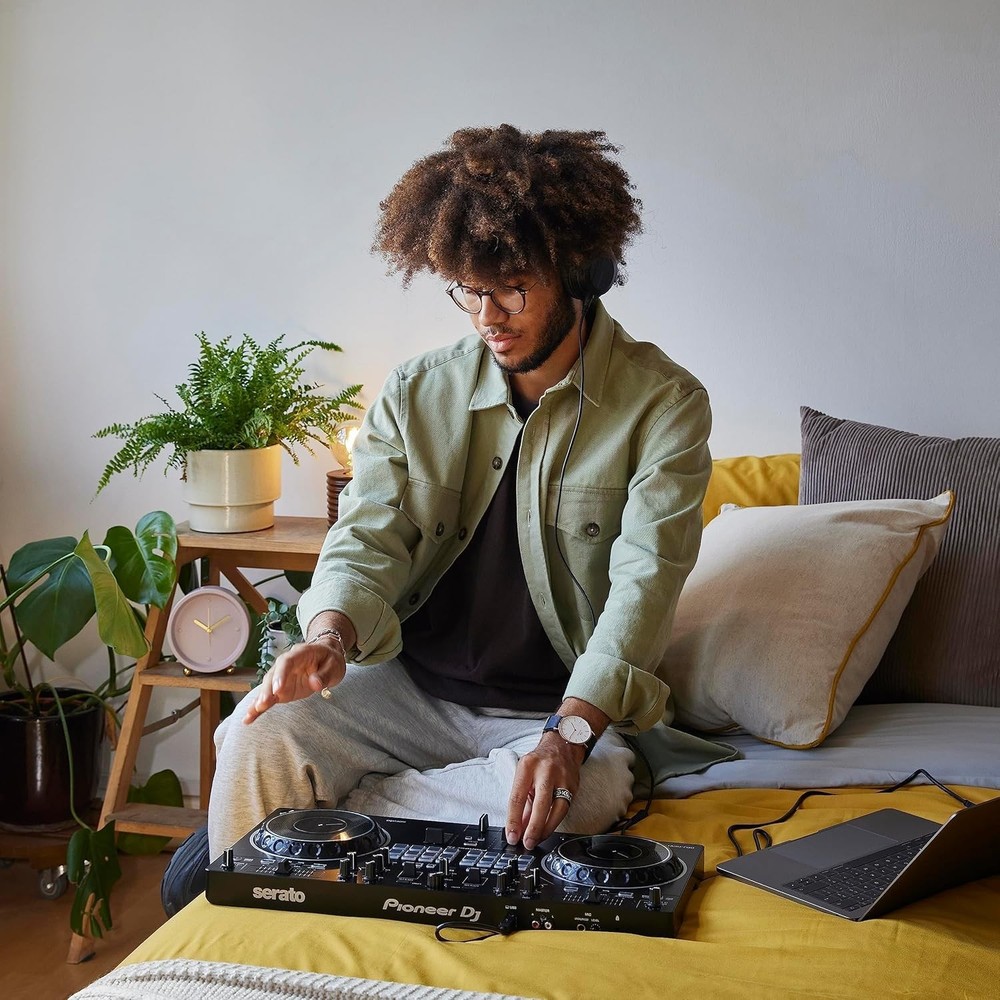 DDJ- 2-Channel DJ Controller - Unleash Your Creativity with Serato