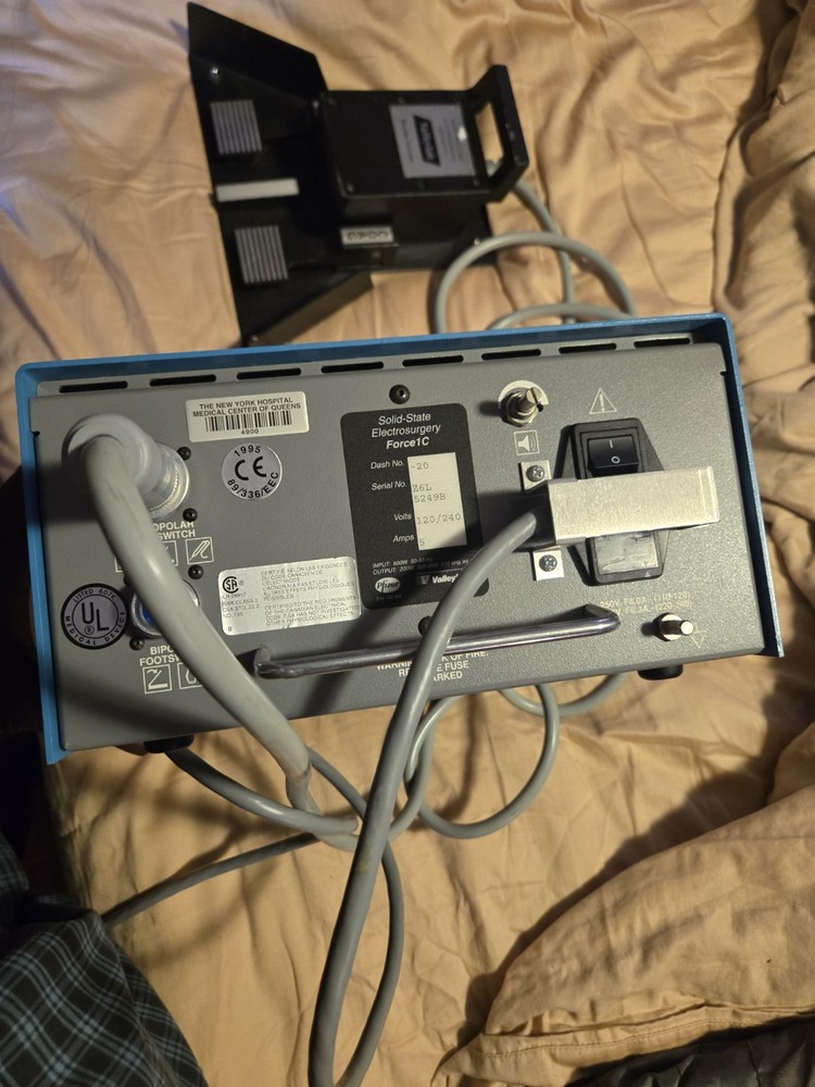 Pfizer Valley Lab Force 1C Solid-State ESU With Foot Pedal