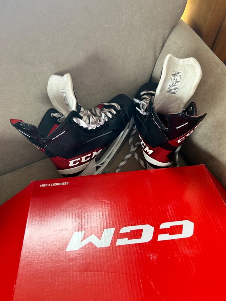 CCM Jetspeed Skates size 9.5 Regular FT475