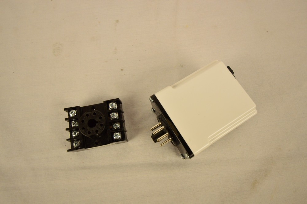 Macromatic Programmable Time Delay Relay Series C TR-60528 with Socket New