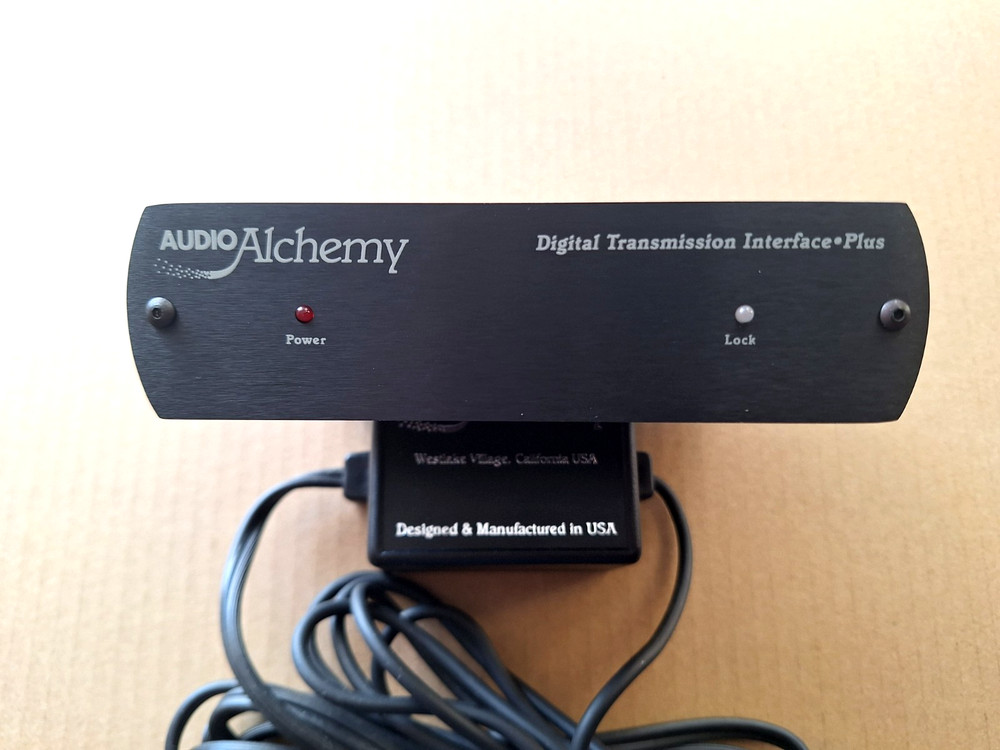 Audio Alchemy Digital Transmission Interface and Jitter Reduction Device
