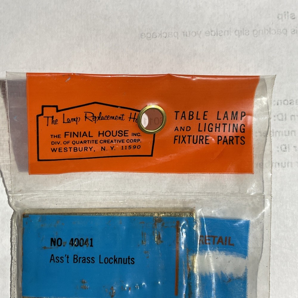 VINTAGE ORIGINAL FINIAL HOUSE TOOGLE SWITCH PLATE