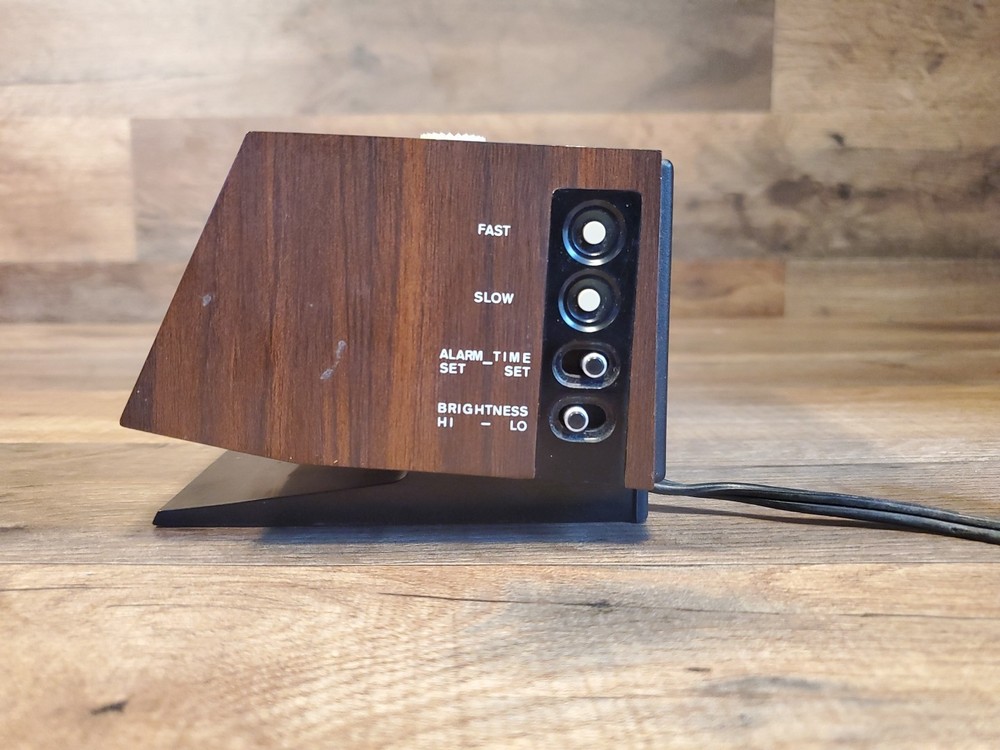 Vintage Micronta 63-815 "Goldair" Electronic Digital Clock. Working.