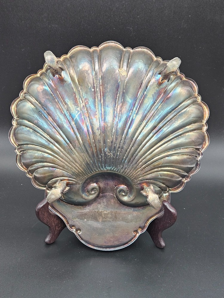 Vtg Crescent Silver Co silverplated 10" footed shell bowl