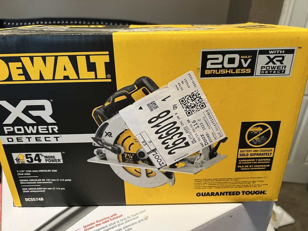 DEWALT 20V MAX XR 7-1/4" Circular Saw