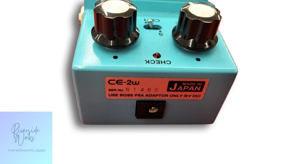 BOSS CE-2W Chorus Effects Pedal JP