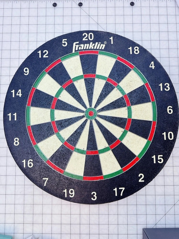Franklin  Professional Bristle Dartboard Self-Healing - Excellent, Unused