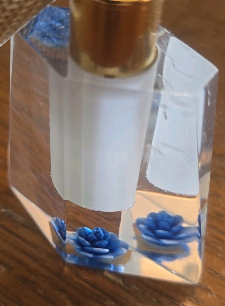 Evans Atomizer Lucite w/Blue Flower Perfume Bottle