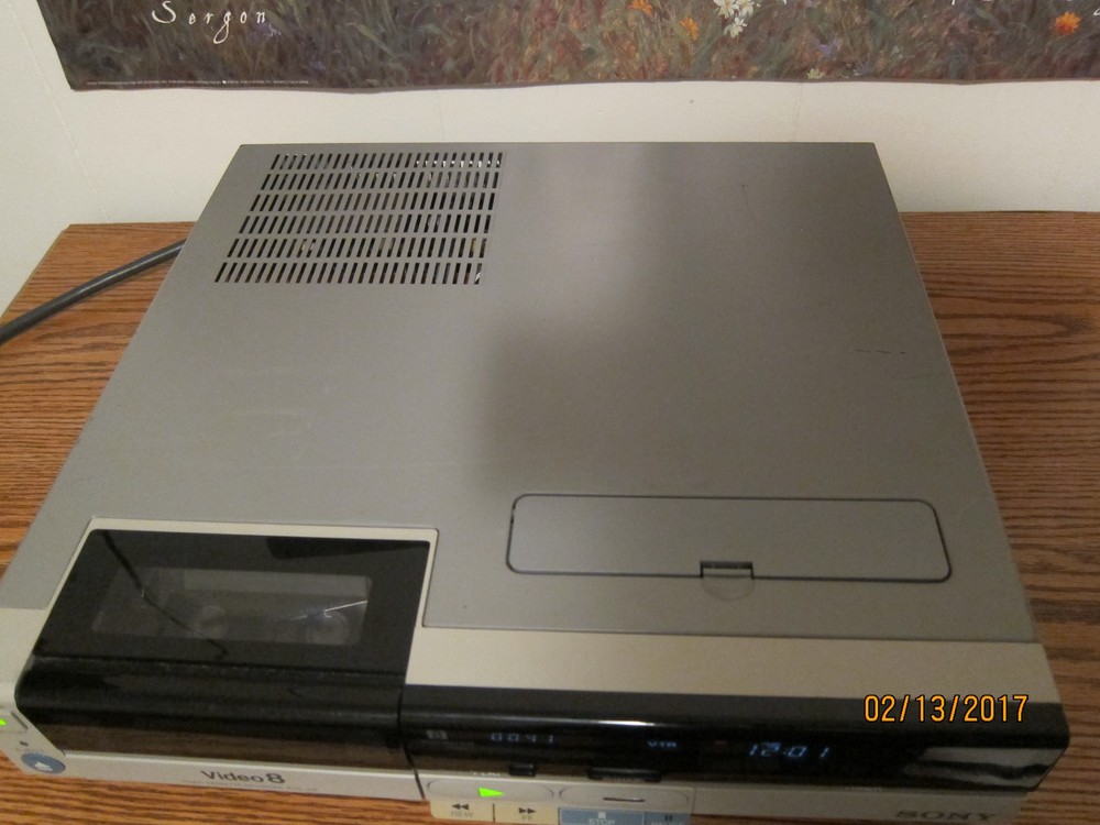 Sony EVO-410 video 8mm vcr