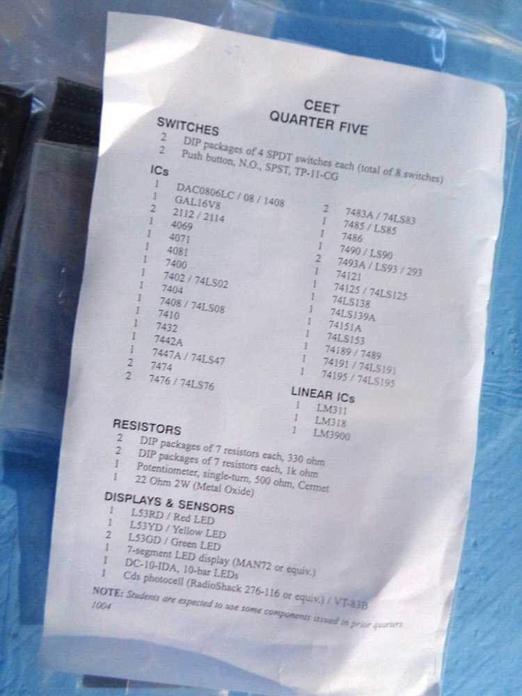 CEET Electronics Learning / Teaching Kit - Advanced - RAM w/ 3 State I/O etc.