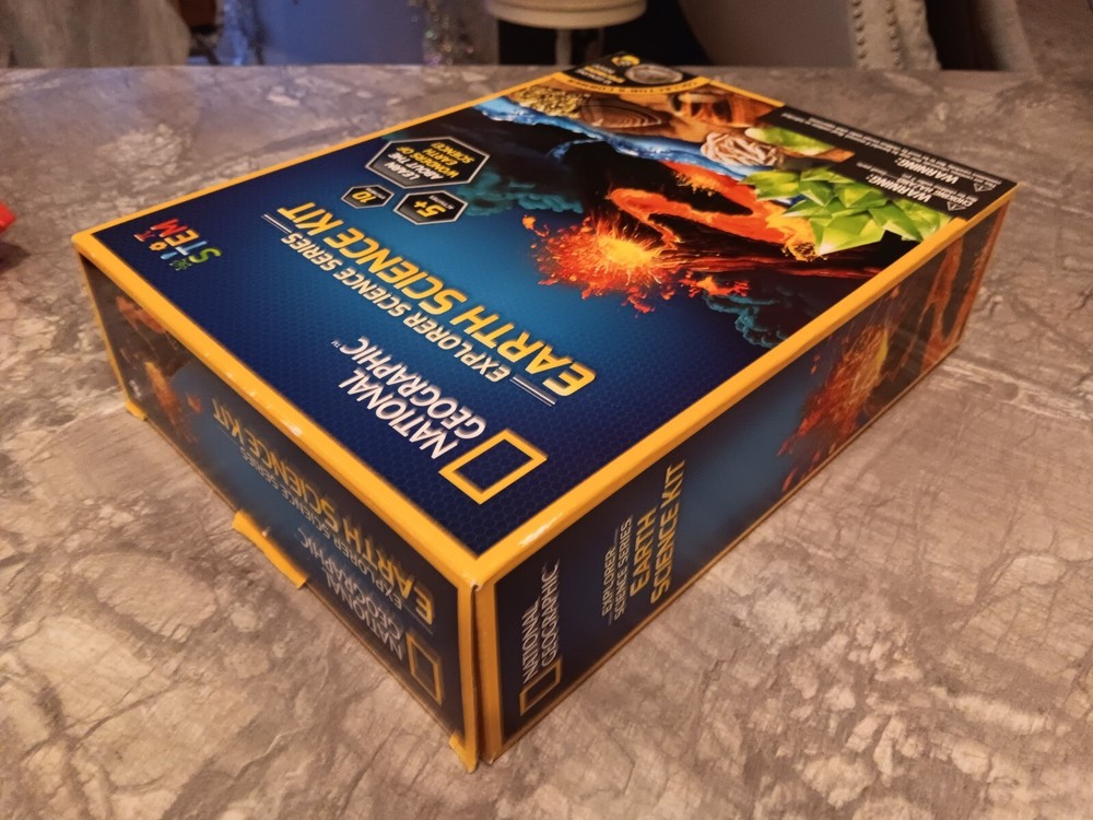 National Geographic Earth Science Kit- 10 Rock Collection-Missing Dig Brick Only