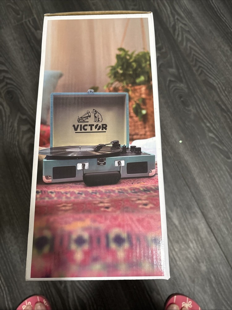 Victor Metro Plus Bluetooth Suitcase Turntable Vinyl Record Player BLUE