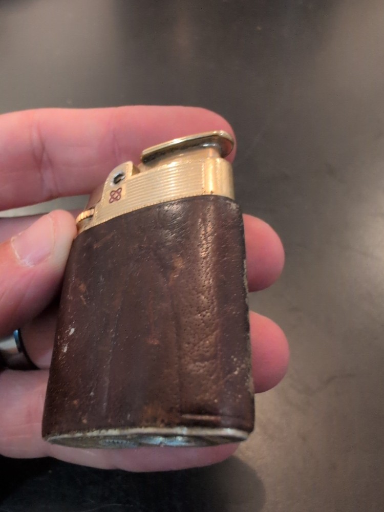 Ronson Varaflame Starfire Brown Leather Lighter