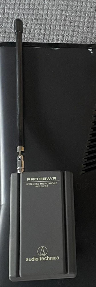 Pro 88W/R Wireless Microphone Receiver