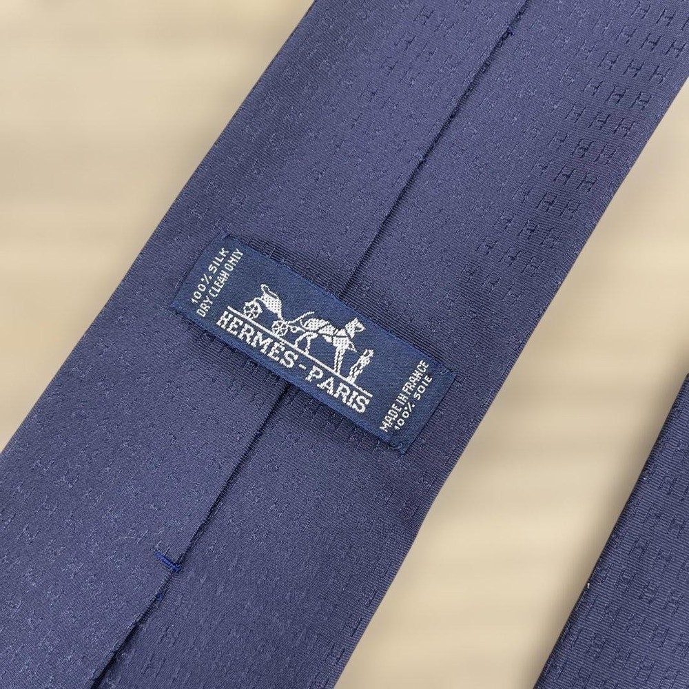 Hermes Navy Silk Tie Unisex Classic Solid Necktie Used